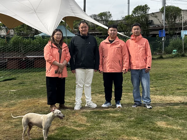 b1b53b42193a4f8b9fe84ff4f8e25100